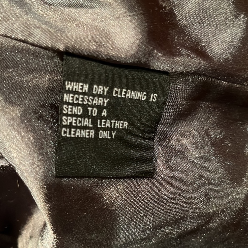 Wilson’s Gray Leather Jacket - Picture 7 of 7